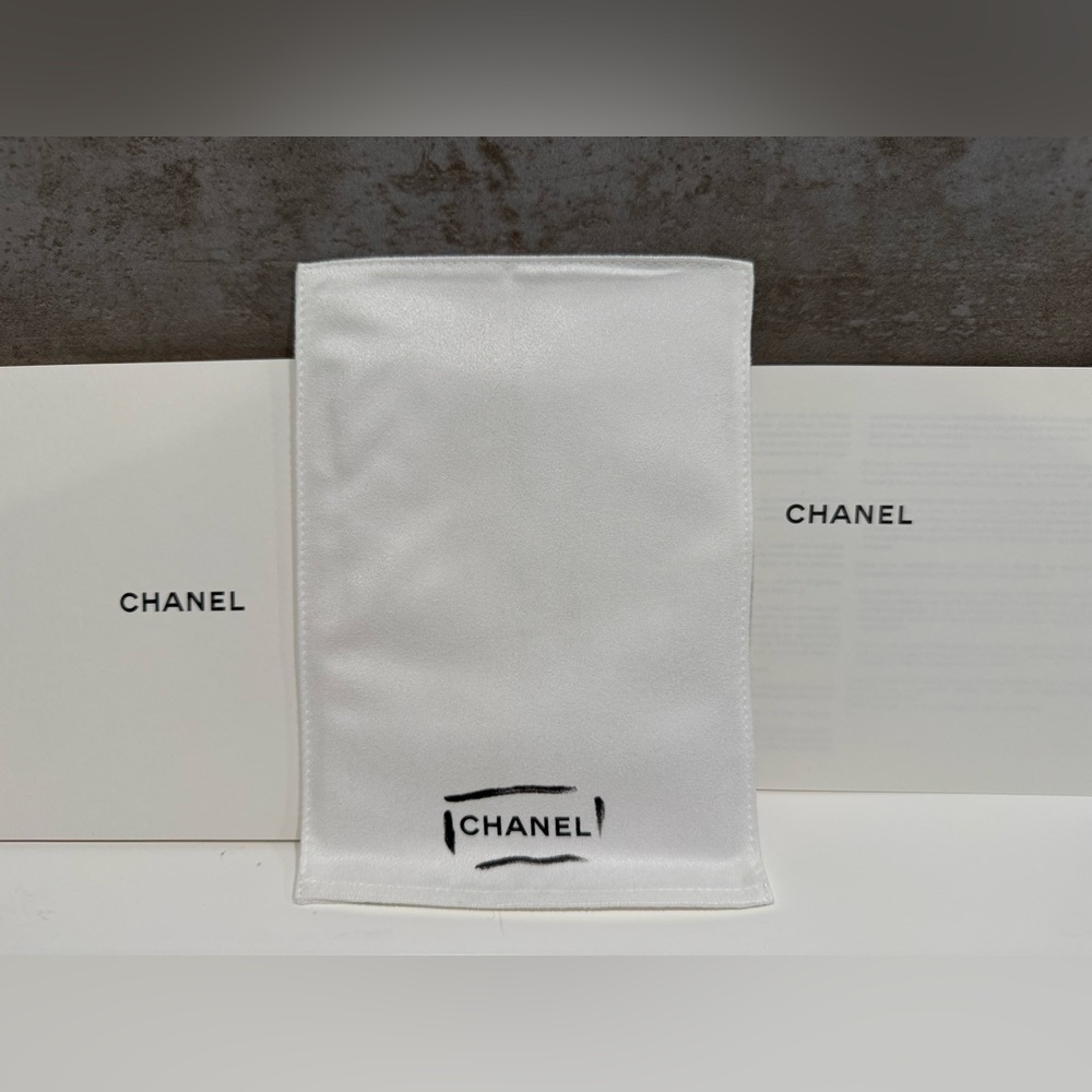 CHANEL Handbag Cleaning Cloth Glove Care Kit for Purse Bag Shoes NEW